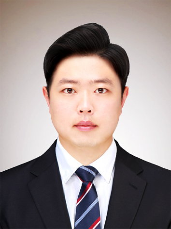 김상훈 사진